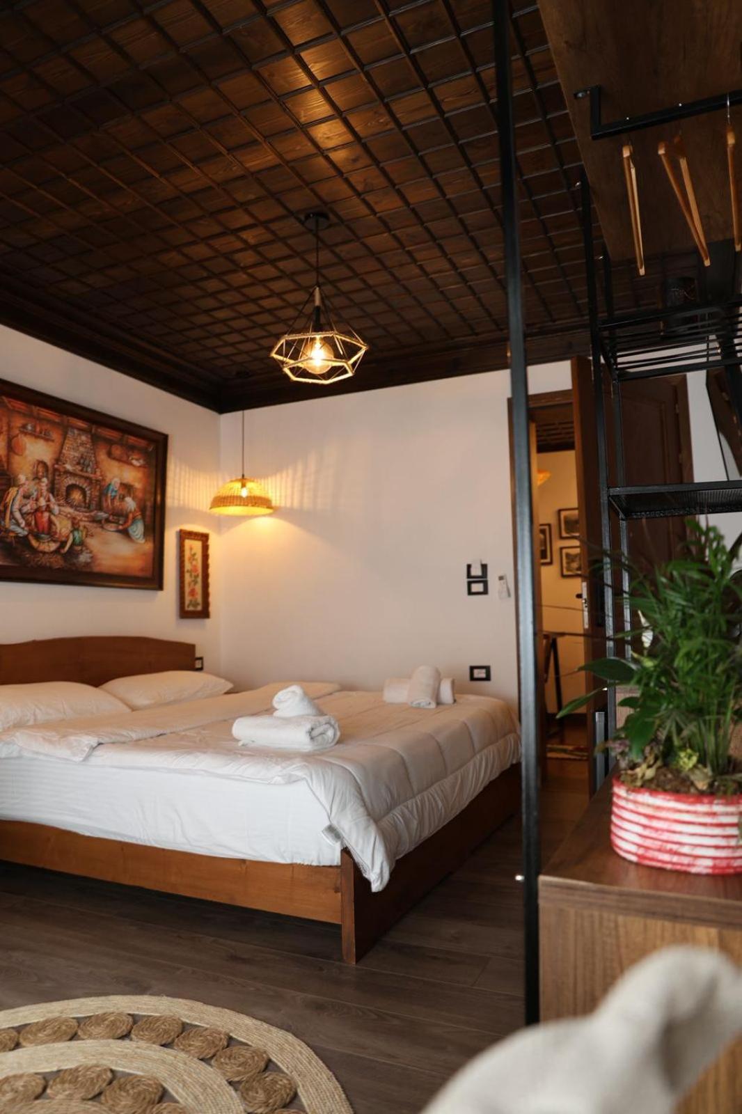 Ador Boutique Berat