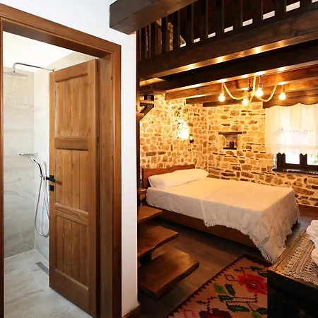 Ador Boutique Hotel Berat Exterior photo