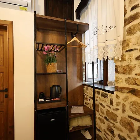 Ador Boutique Hotel Berat Exterior photo